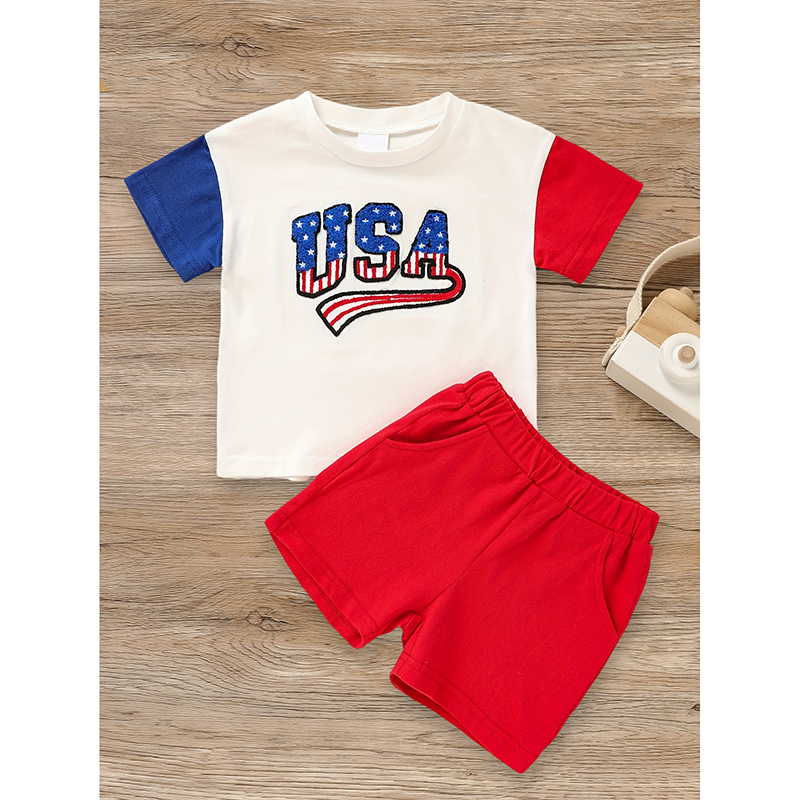 USA-Letter T-Shirt and Red Shorts Set