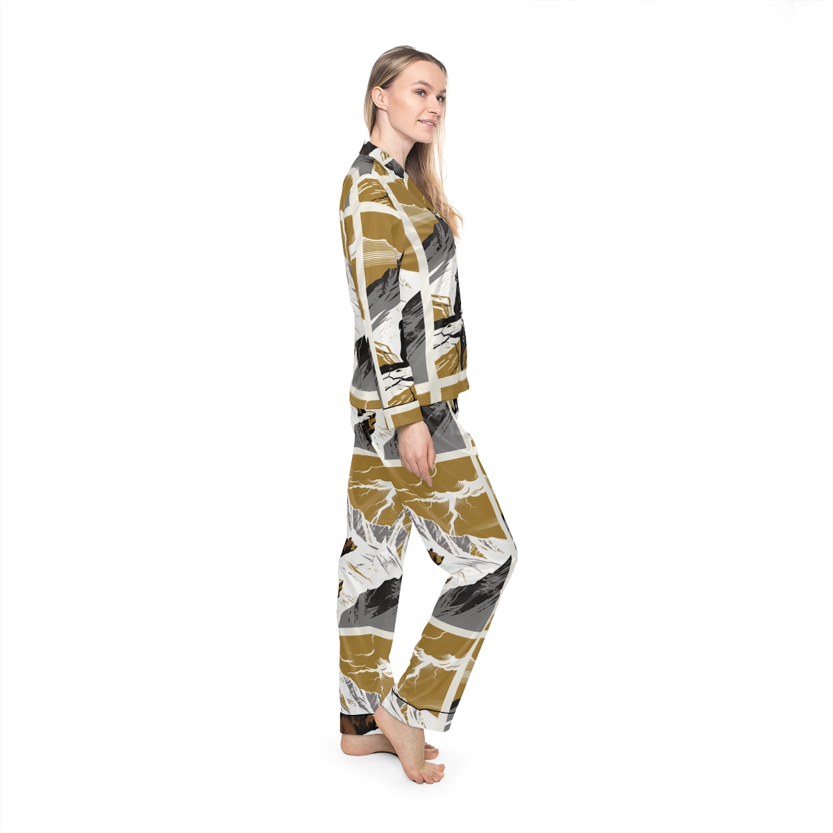 HD Thunder Ridge Bear Women’s Satin Pajama Set — additional view