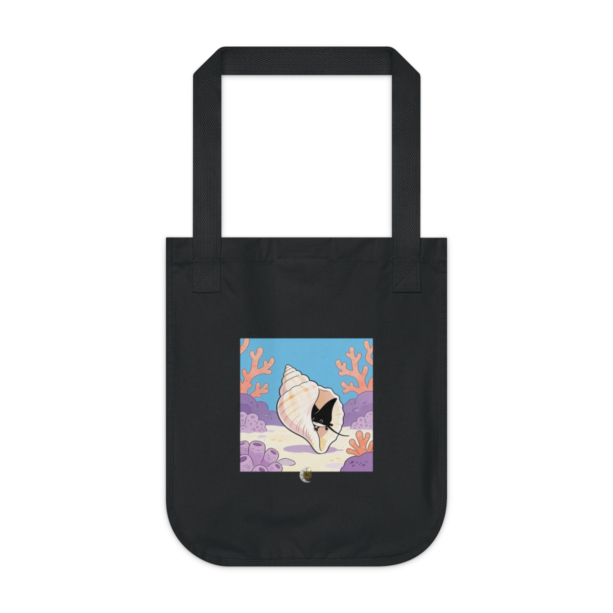 HD Tiny manta ray peeking from behind an oversized shell Organic Canvas Tote