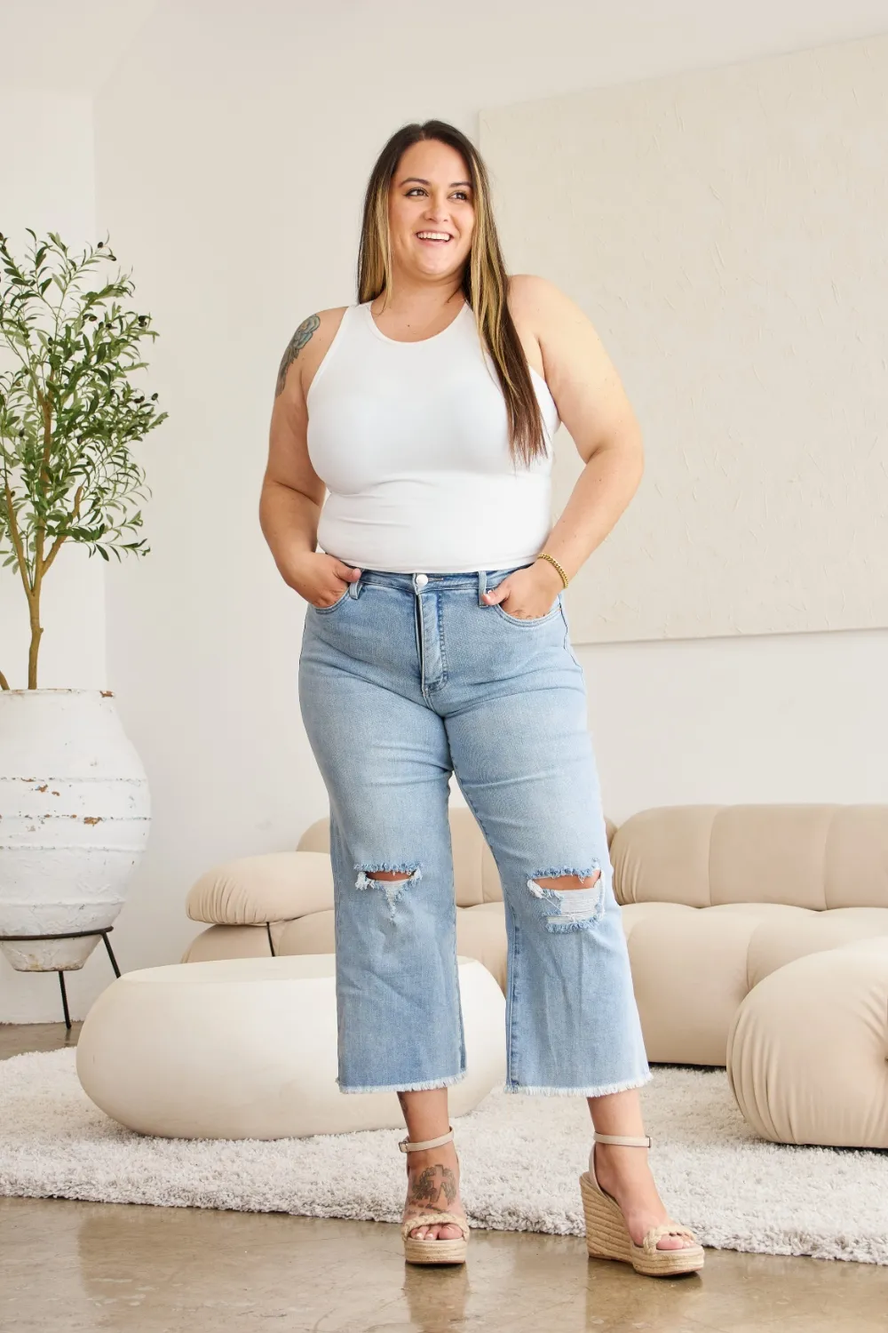 RFM Distressed Raw-Hem Jeans — Light Denim